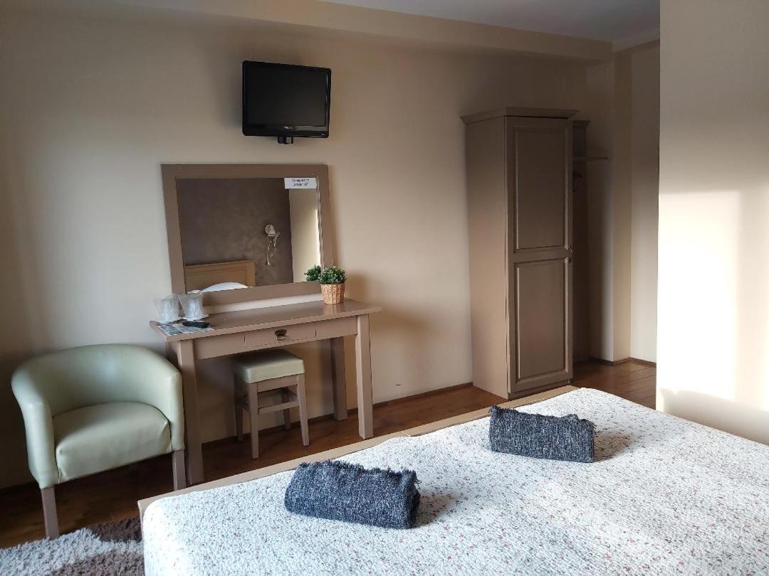 Pensiunea Unio Săcele Extérieur photo